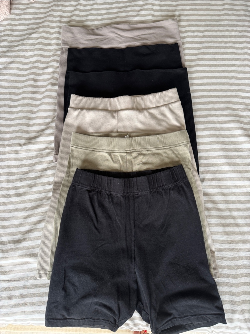 Set of 6 Women’s H&M Biker Shorts